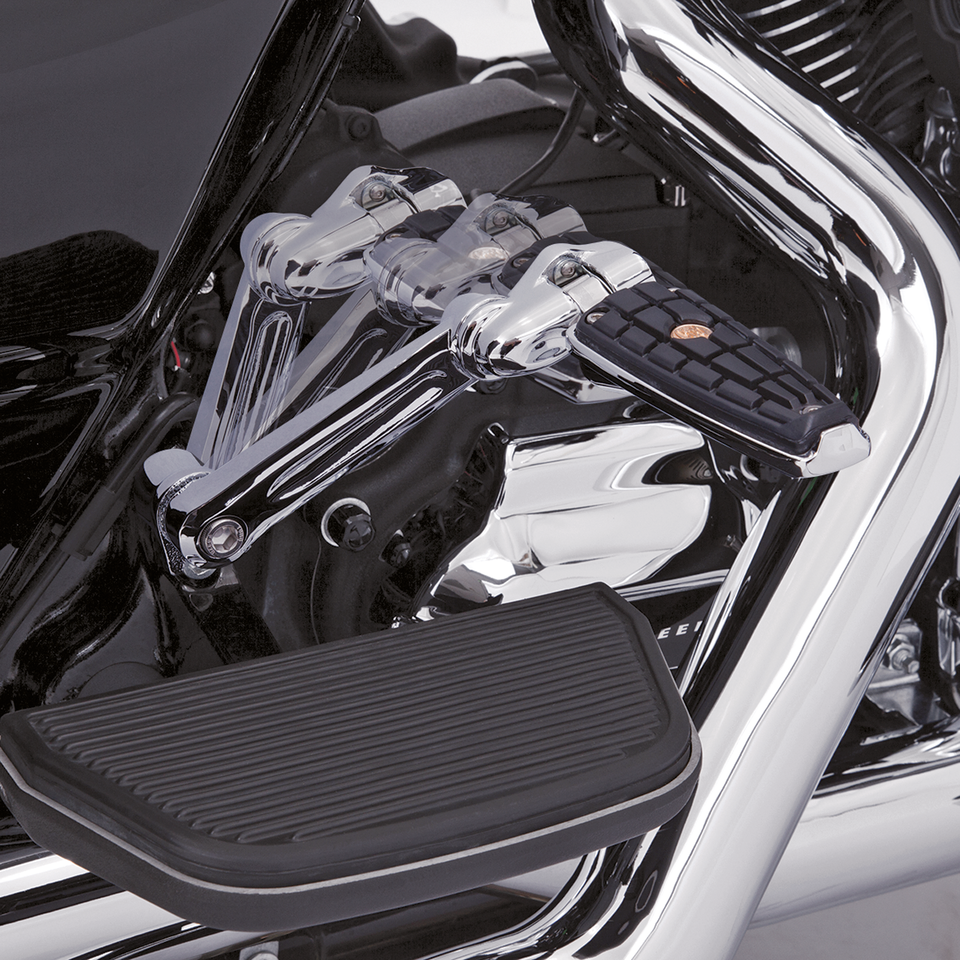 Adj Passenger Comfort Peg Mounts Chrome
