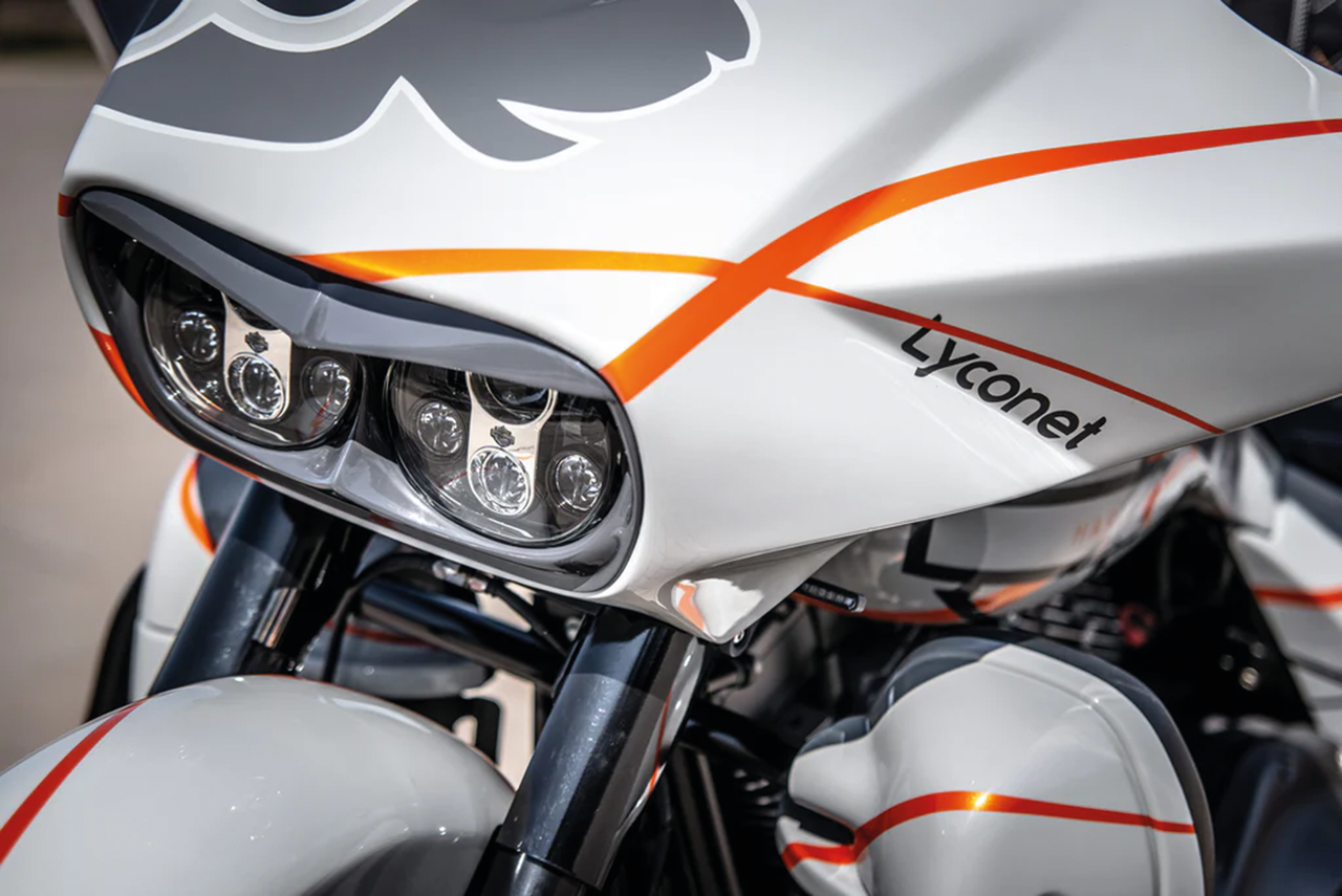 T&S Pointed headlight bezel FLTR98-13