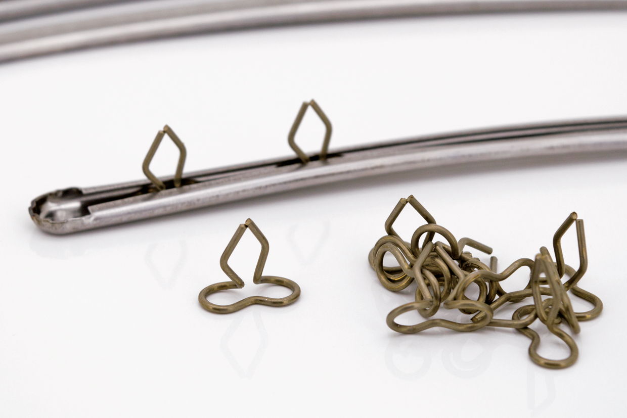 trim front/rear fender with mounting cli