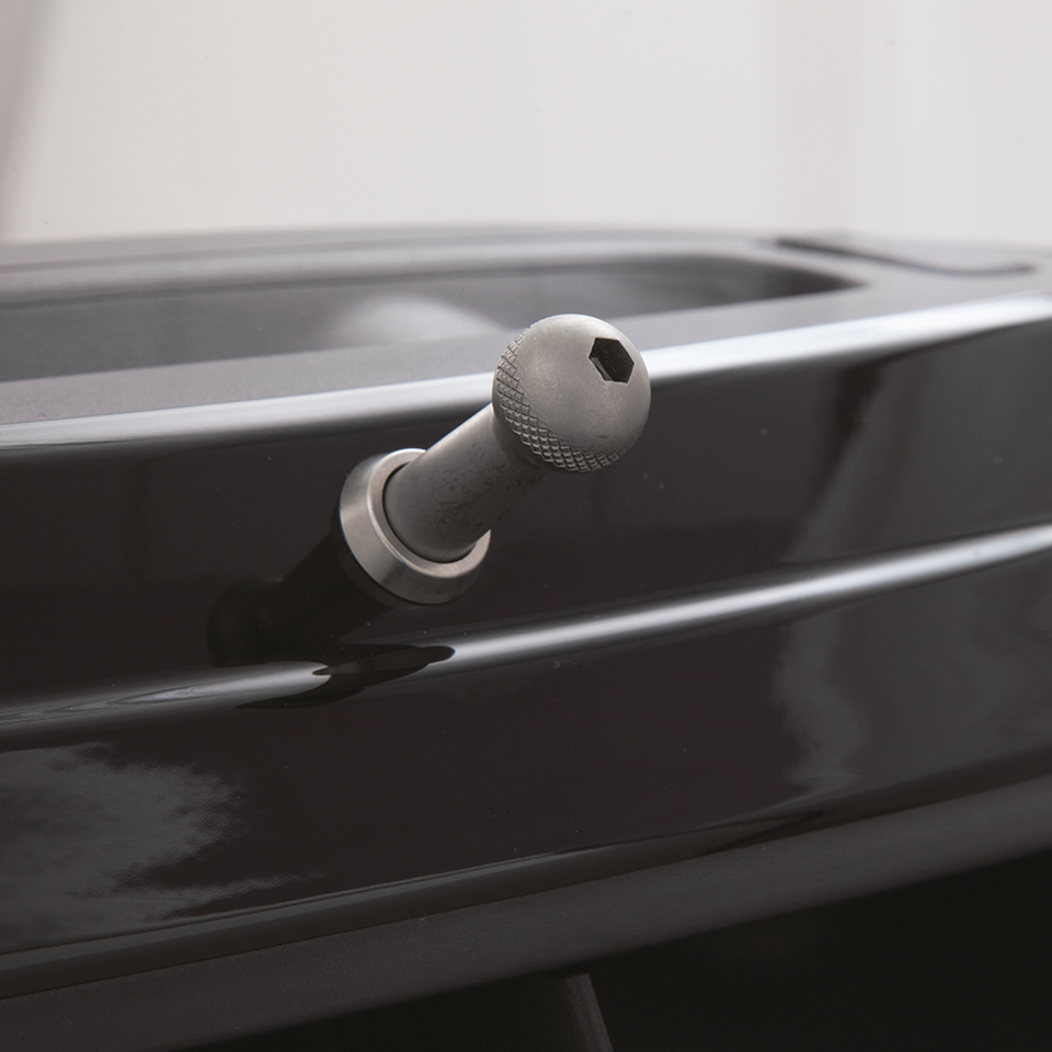 Universal Ball/Stud Mount Blk