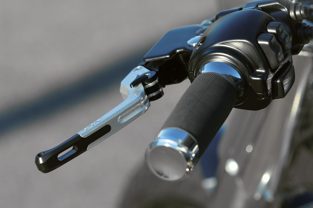 GoodGuys levers silver/black FLH/T17-20