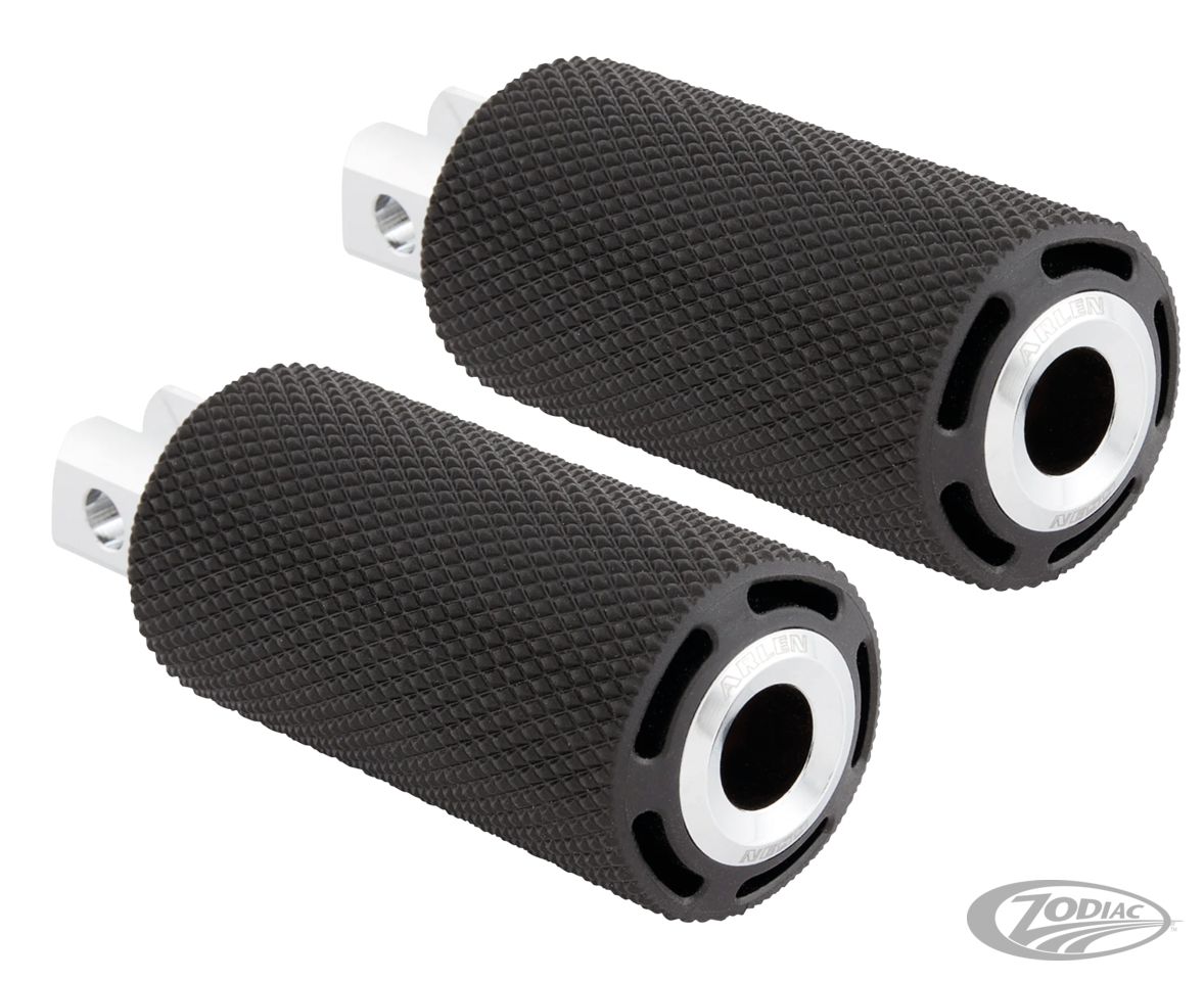 Cush Foot Pegs Chrome ST18-Up Driver