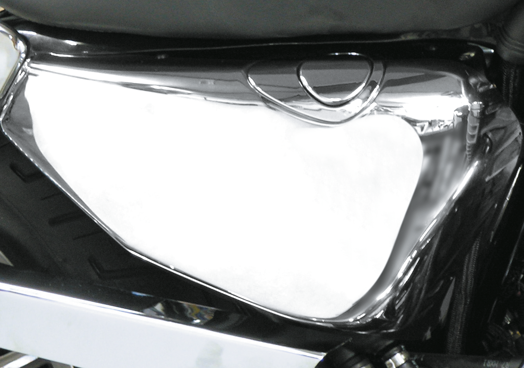 GZP Chrome RH oil tank cover XL04-09