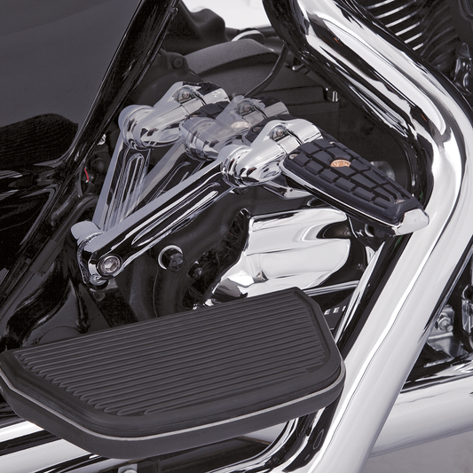 Adj Passenger Comfort Peg Mounts Chrome
