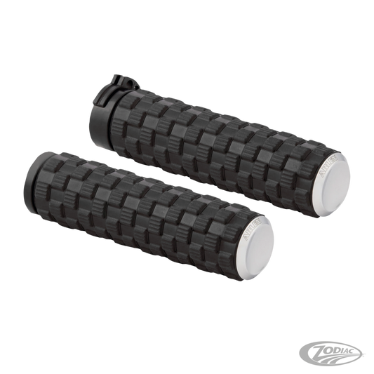 AirTrax Grips, Chrome cable
