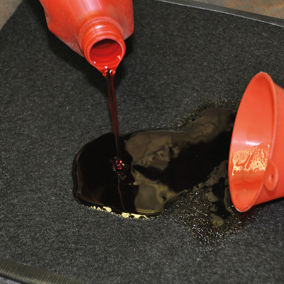 DEI Oil absorbing rug 18" x 24"